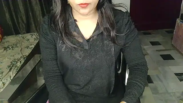 aarushi sharmaa online show from November 20, 2025, 3:56 pm