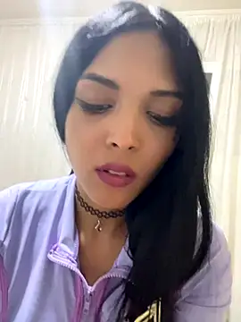 MOMMYJEVAA online show from December 2, 2025, 3:45 am