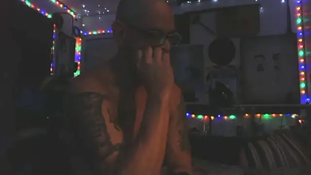 Buffshagswell online show from December 19, 2025, 10:11 am