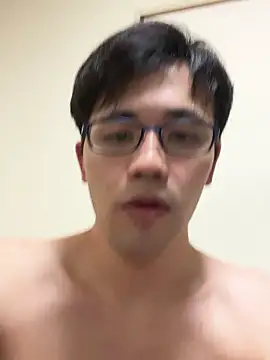 ryusei18570 online show from September 11, 2025, 3:01 pm