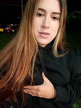 Jimena White  online show from October 11, 2025, 6:34 am