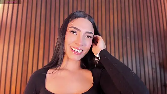 Jennmiiller  online show from February 3, 2025, 12:14 pm