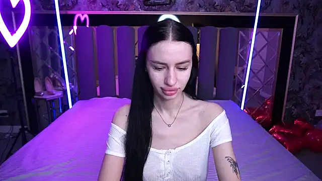 Snow WhiteeeX online show from February 8, 2026, 6:39 am