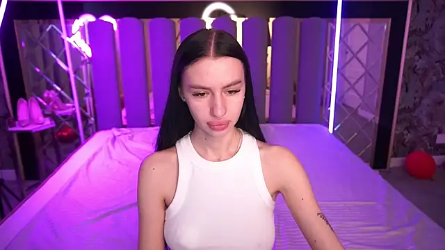 Snow WhiteeeX online show from March 30, 2026, 5:41 am