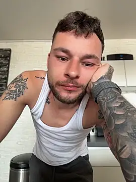 hottwoboys online show from June 11, 2026, 6:44 am