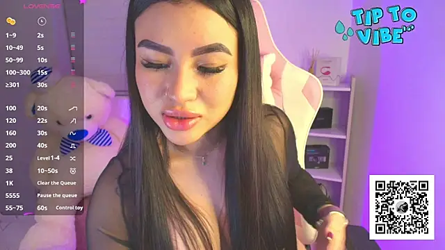 Liujunne2 online show from February 9, 2025, 11:46 pm