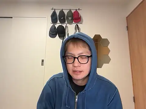 Snapshot of kensnb chatting on December 19, 2025, 8:38 pm kensnb online show from December 19, 2025, 8:38 pm