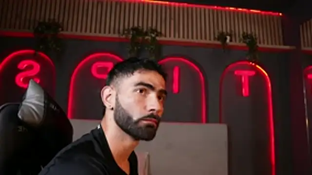 Austin bolt online show from October 31, 2025, 3:40 am