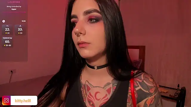 Snapshot of Alice_woodville chatting on June 20, 2026, 1:19 am Alice woodville online show from June 20, 2026, 1:19 am