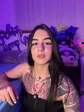 Snapshot of Alice_woodville chatting on July 11, 2026, 1:52 am Alice woodville online show from July 11, 2026, 1:52 am