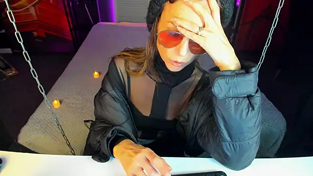 Elizabe th online show from February 18, 2025, 12:26 am