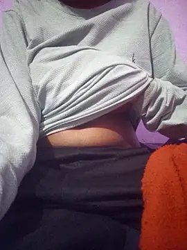 Sweet Sonakshi143 online show from January 14, 2025, 6:28 pm