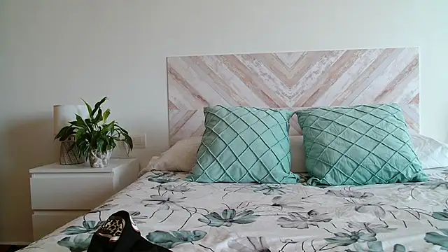 secretmuses online show from March 23, 2026, 9:57 am