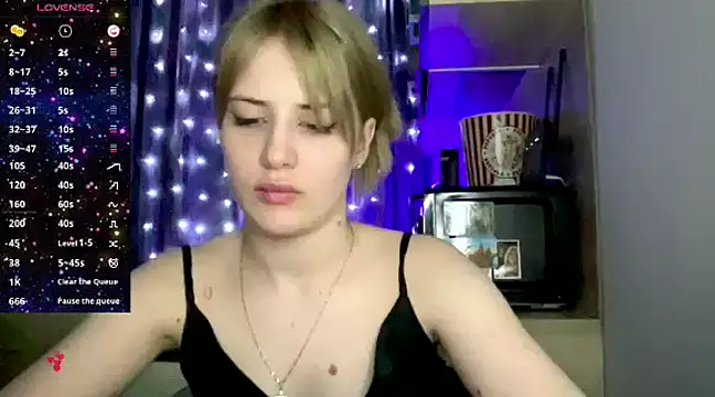 Snapshot of PureAlisMiracle chatting on December 8, 2024, 7:11 pm PureAlisMiracle online show from December 8, 2024, 7:11 pm