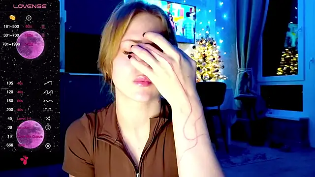 Snapshot of PureAlisMiracle chatting on December 14, 2025, 3:06 pm PureAlisMiracle online show from December 14, 2025, 3:06 pm