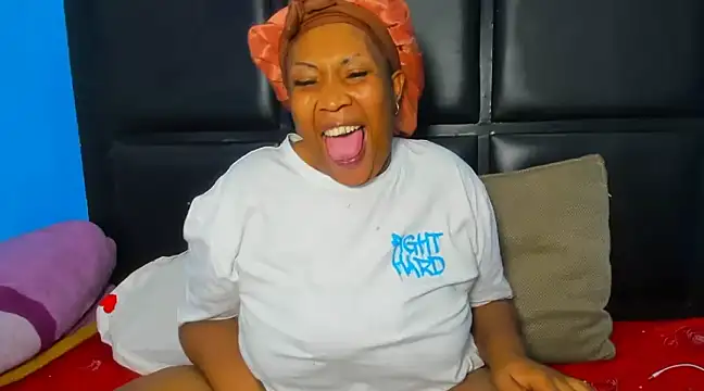 Snapshot of Sweetdelight86 chatting on February 9, 2025, 6:26 pm Sweetdelight86 online show from February 9, 2025, 6:26 pm
