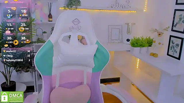 LayriantaVee online show from January 29, 2025, 10:05 am