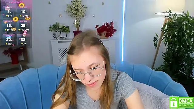 LayriantaVee online show from February 25, 2025, 1:28 pm