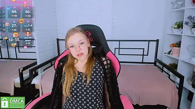 LayriantaVee online show from March 11, 2025, 10:18 am