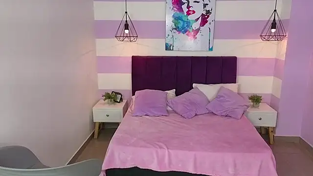 Scarlett  bell online show from March 17, 2026, 1:25 pm