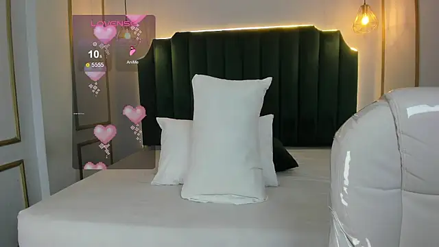 Snapshot of HannaPaola chatting on February 6, 2025, 4:21 am HannaPaola online show from February 6, 2025, 4:21 am
