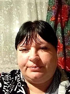 Snapshot of Marina376 chatting on October 8, 2025, 5:32 pm Marina376 online show from October 8, 2025, 5:32 pm