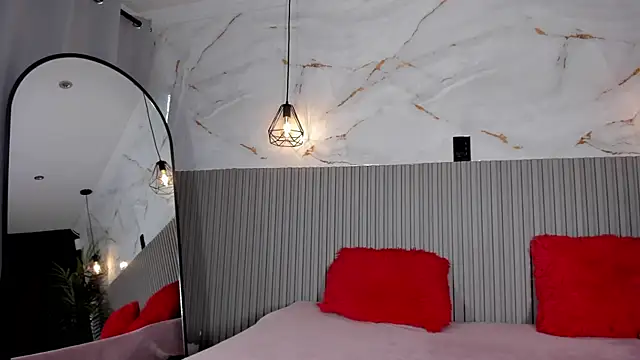 Snapshot of valentina_lux chatting on July 9, 2026, 7:18 pm valentina lux online show from July 9, 2026, 7:18 pm