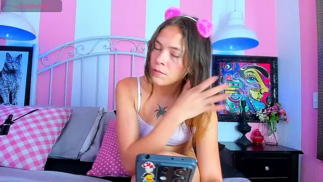 Snapshot of Liah_Grey8 chatting on December 27, 2024, 12:29 am Liah Grey8 online show from December 27, 2024, 12:29 am