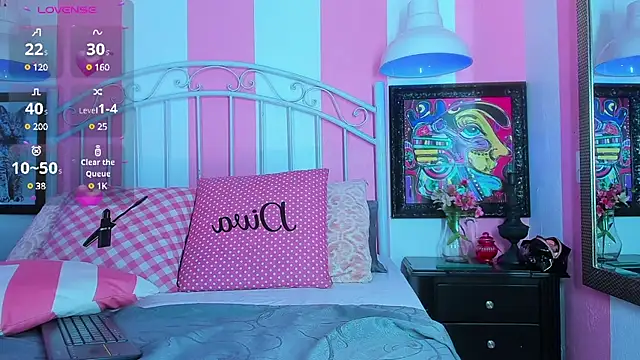 Snapshot of Liah_Grey8 chatting on January 22, 2025, 12:16 am Liah Grey8 online show from January 22, 2025, 12:16 am