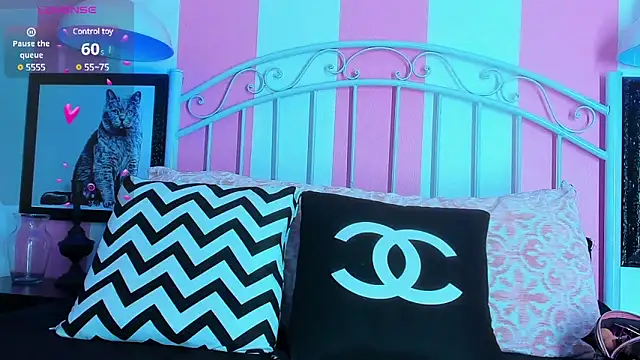 Snapshot of Liah_Grey8 chatting on January 31, 2025, 8:54 pm Liah Grey8 online show from January 31, 2025, 8:54 pm