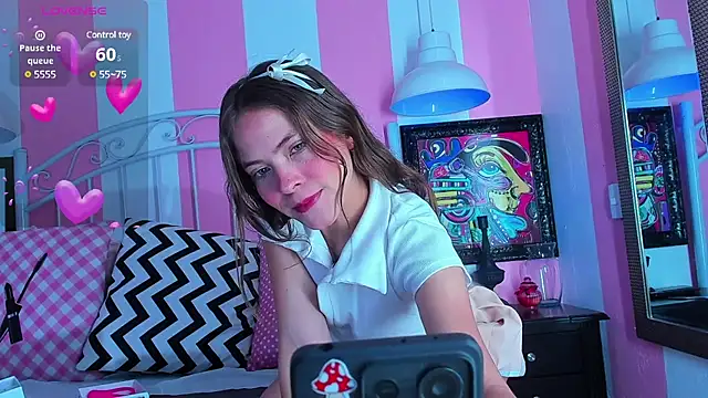 Snapshot of Liah_Grey8 chatting on March 15, 2025, 9:27 pm Liah Grey8 online show from March 15, 2025, 9:27 pm