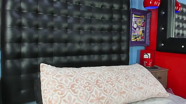 Snapshot of Liah_Grey8 chatting on October 8, 2025, 10:40 pm Liah Grey8 online show from October 8, 2025, 10:40 pm