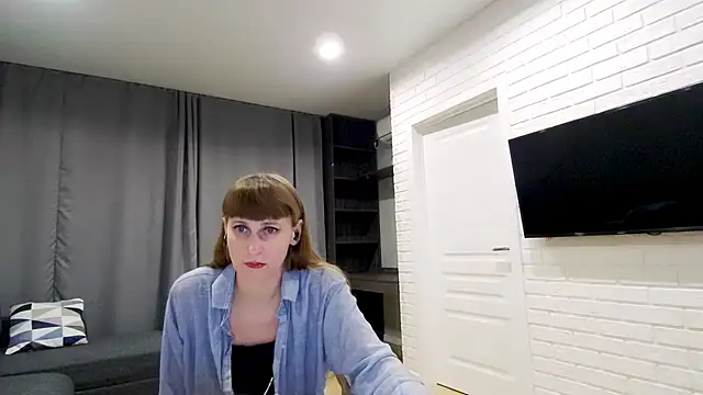 Daniella Lorente online show from March 12, 2026, 1:34 am