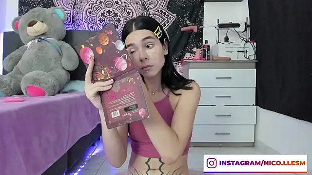 jade dakota   online show from February 2, 2025, 11:00 pm