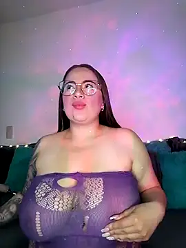 Snapshot of soofy__ chatting on May 20, 2026, 4:29 am soofy online show from May 20, 2026, 4:29 am