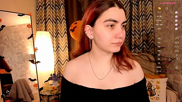 hannacheekss  online show from October 29, 2025, 6:04 am