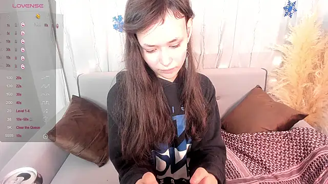 Emily Strikeee online show from December 25, 2024, 10:50 am