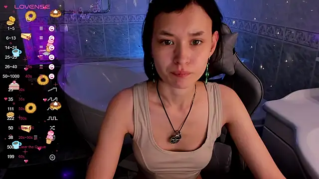 Emily Strikeee online show from September 25, 2025, 9:35 am