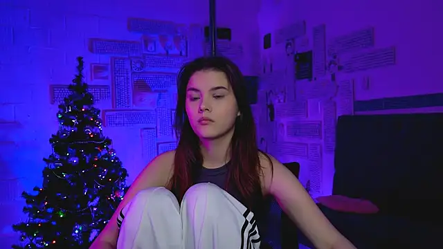 EvaThopson online show from January 18, 2025, 3:38 pm