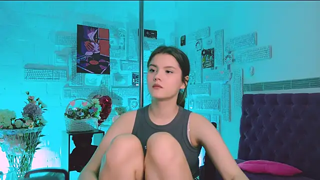 EvaThopson online show from March 1, 2025, 3:05 pm