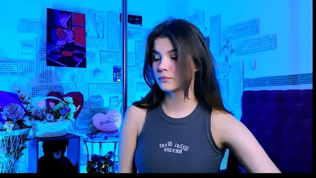 EvaThopson online show from March 6, 2025, 4:08 am