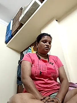 Snapshot of Lilly-queen chatting on February 17, 2025, 6:15 pm Lilly-queen online show from February 17, 2025, 6:15 pm