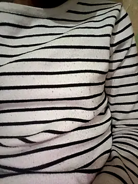 Snapshot of pikubaby chatting on March 1, 2026, 7:49 pm pikubaby online show from March 1, 2026, 7:49 pm