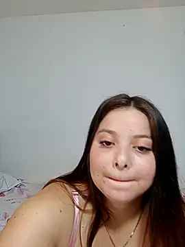 Snapshot of Emawalker_ chatting on January 13, 2026, 8:25 pm Emawalker online show from January 13, 2026, 8:25 pm