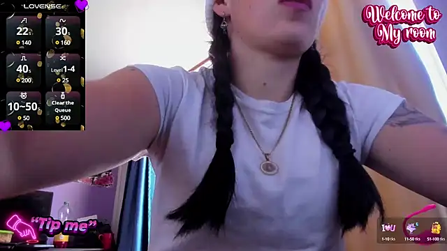 Snapshot of Tefannyy_ chatting on January 9, 2025, 8:44 pm Tefannyy online show from January 9, 2025, 8:44 pm