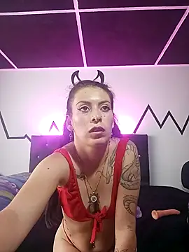 Snapshot of Tefannyy_ chatting on February 5, 2025, 6:48 pm Tefannyy online show from February 5, 2025, 6:48 pm