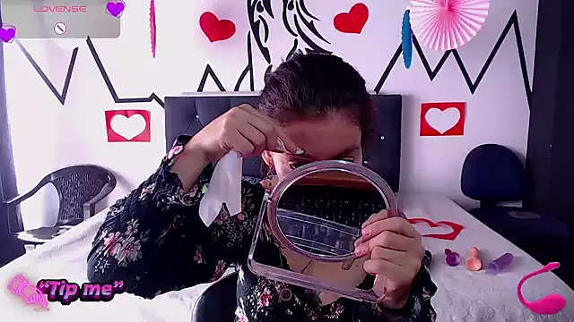 Snapshot of Tefannyy_ chatting on February 10, 2025, 3:21 pm Tefannyy online show from February 10, 2025, 3:21 pm