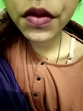 Snapshot of EACH_555 chatting on January 9, 2026, 6:05 am EACH 555 online show from January 9, 2026, 6:05 am