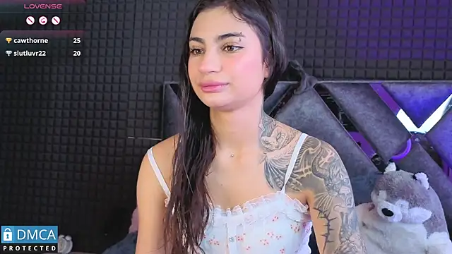 SolBeaumont1 online show from November 15, 2025, 7:10 pm