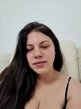 Snapshot of leeya_lee chatting on January 27, 2025, 12:43 am leeya lee online show from January 27, 2025, 12:43 am